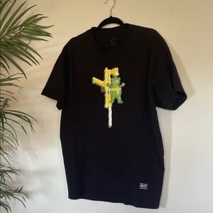 Grizzly Griptape Black T-Shirt | Gummy Bear Water Gun Graphic | Size Large